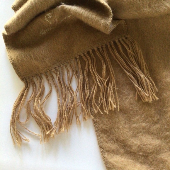 ALPACA CAMARGO TAN FRINGED LONG SCARF - Picture 8 of 10